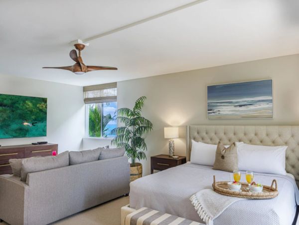 Maui Eleven Bedroom Ocean Front Estate - Private Path to The Ocean